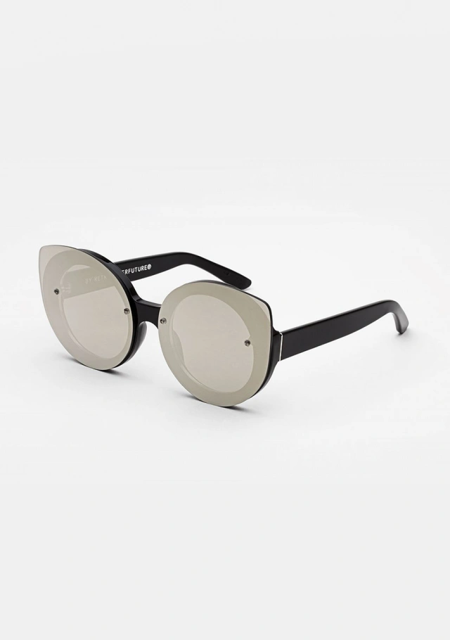 Rita Black Ivory