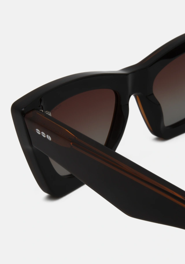 M Black Bronze
