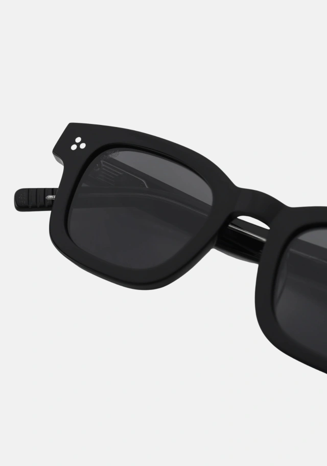 Ascent Black