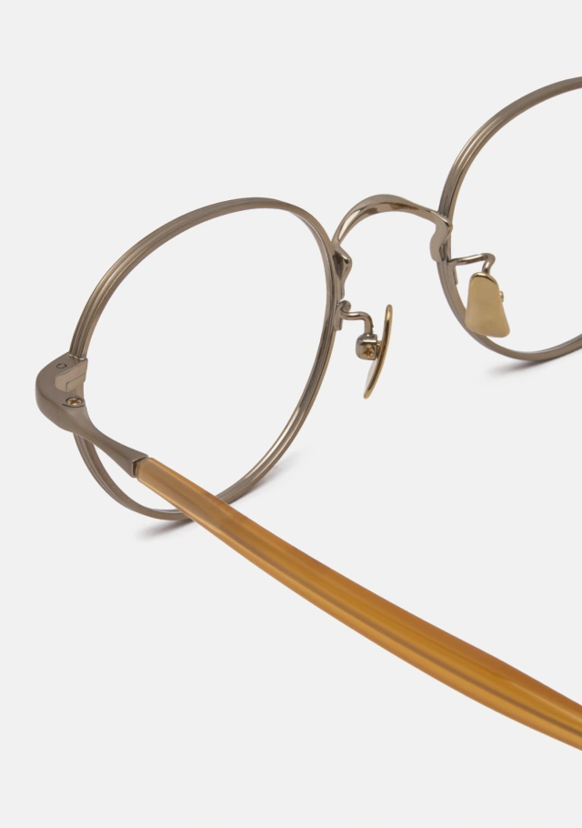 Carolyn Antique Brown