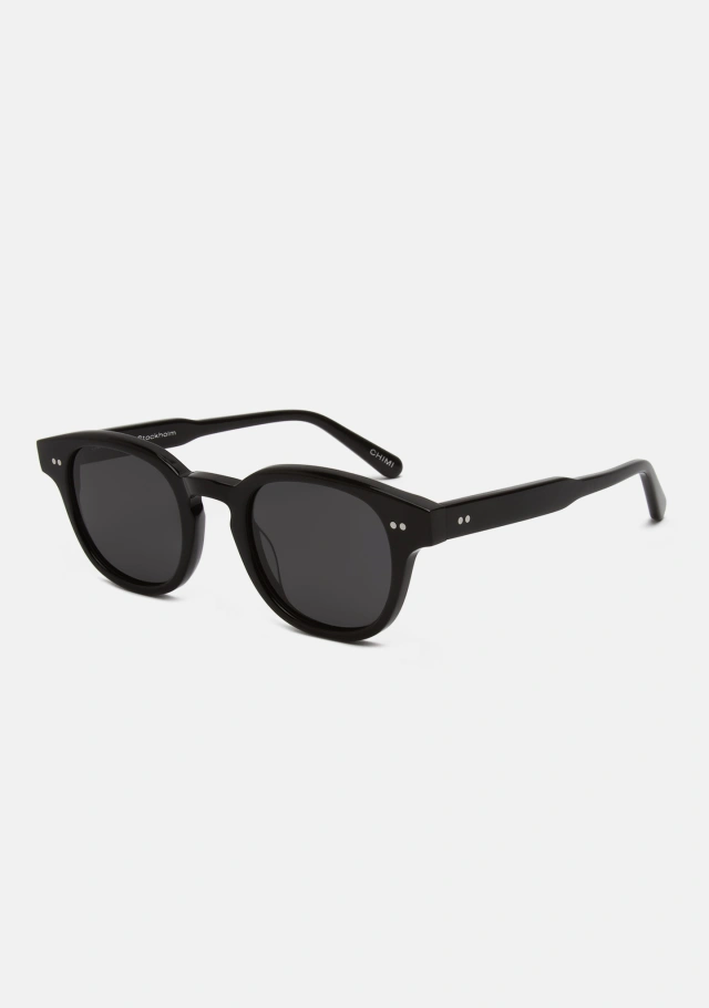 01 Black